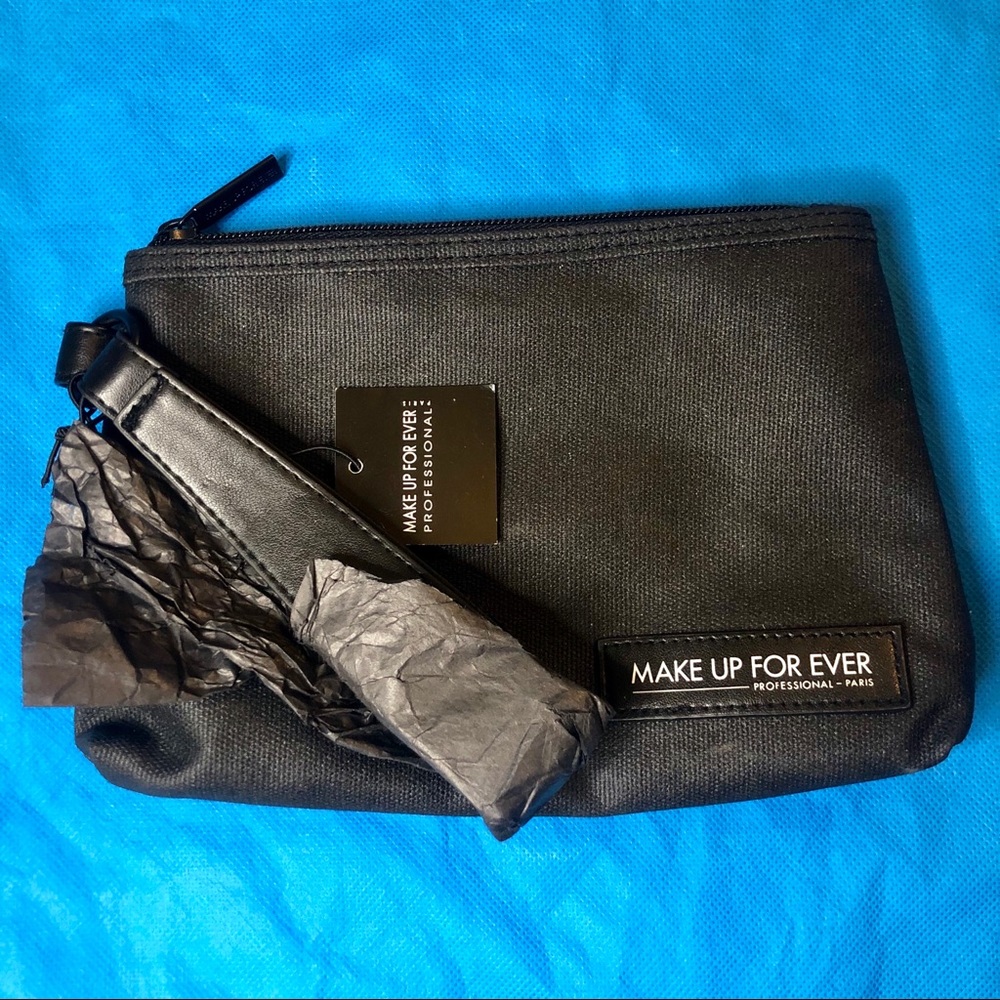 Makeup Forever - makeup bag